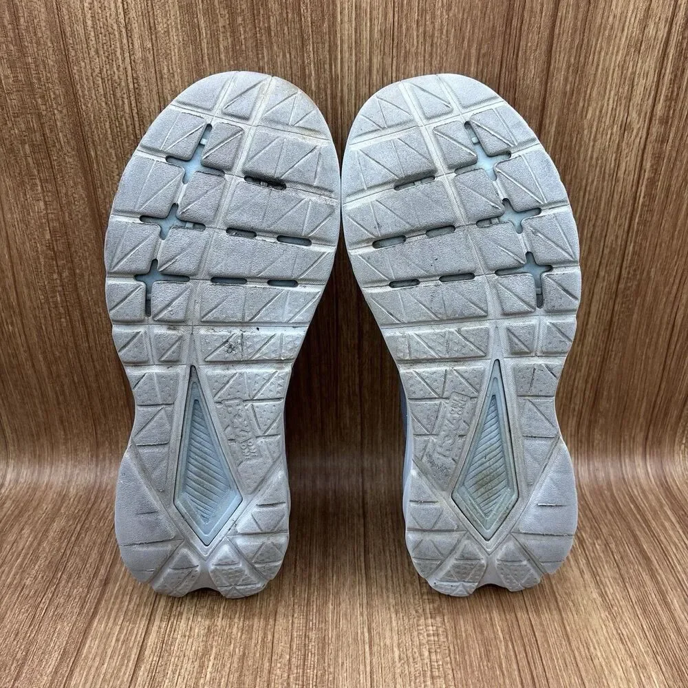 Hoka One One hoka one