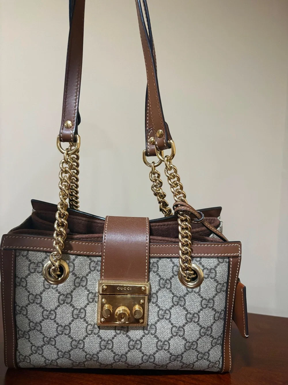 Gucci shoulder bag