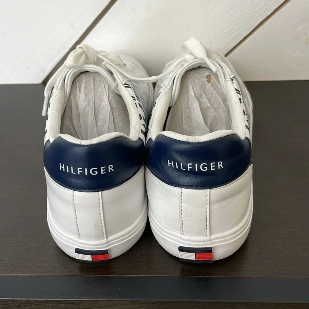 Tommy Hilfiger excellent no