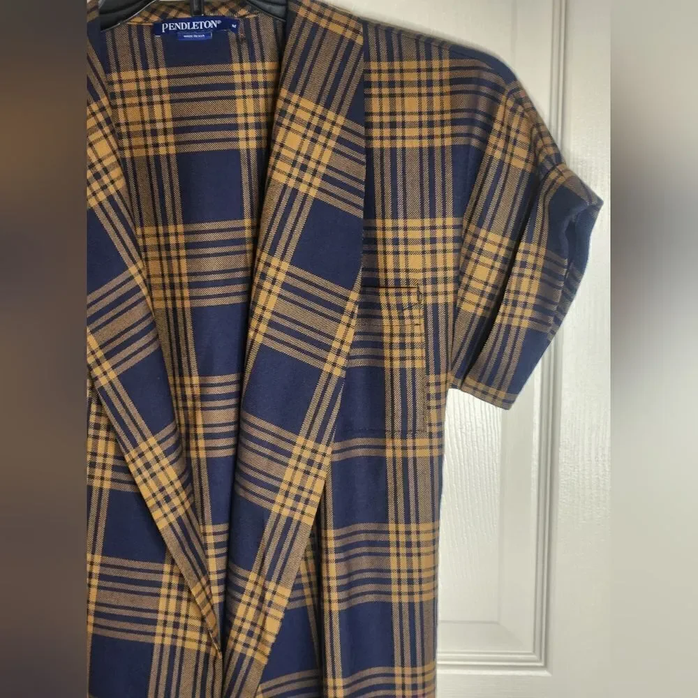 Pendleton navy brownvplaid