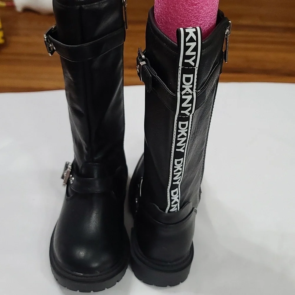 DKNY Girls Boots Black Zips Buckle Accents Chunky Soles Sz 1 EUC‎