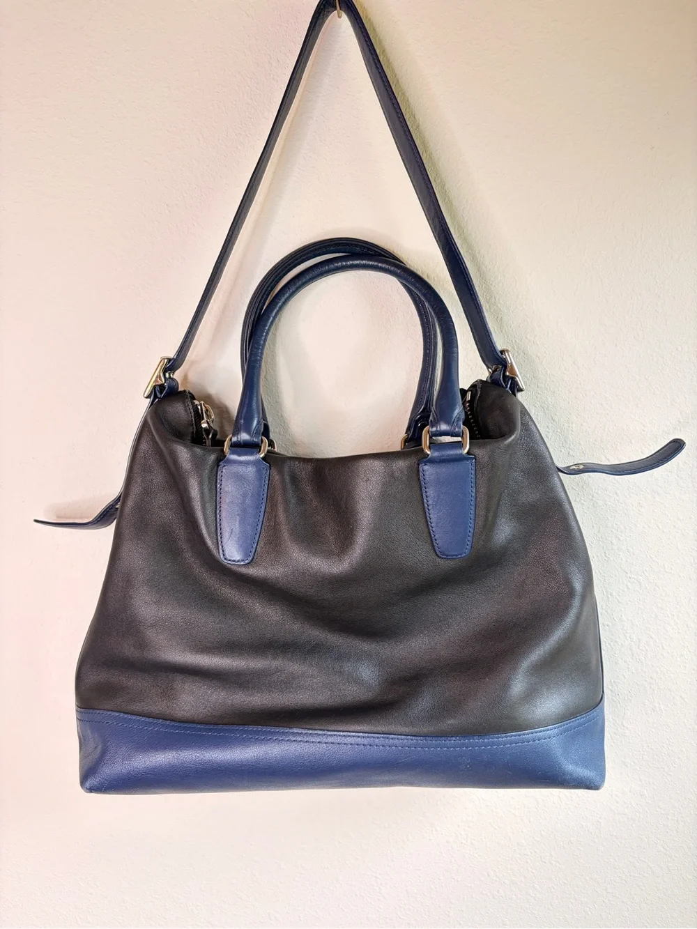 Coach Two-Tone Black and‎ Navy Leather Shoulder Bag