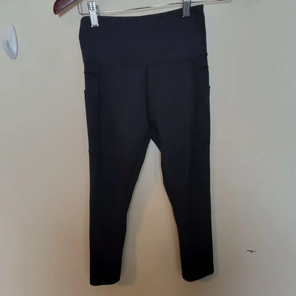 Zyia Active Pocketed Capri 0