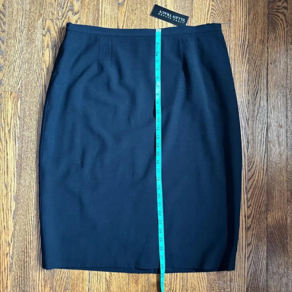 Ellen Tracy classic polished