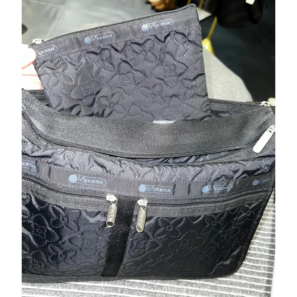 LeSportsac Deluxe Everyday Bag Black Quilted Floral Nylon‎ Crossbody Travel Bag