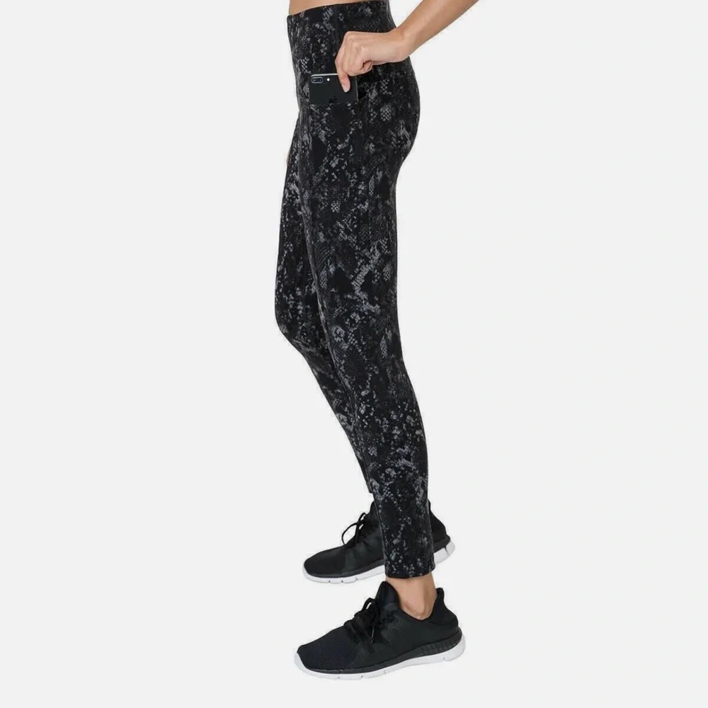Tuff Athletics grey small snakeskin