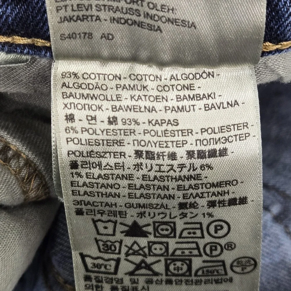Levis our per item