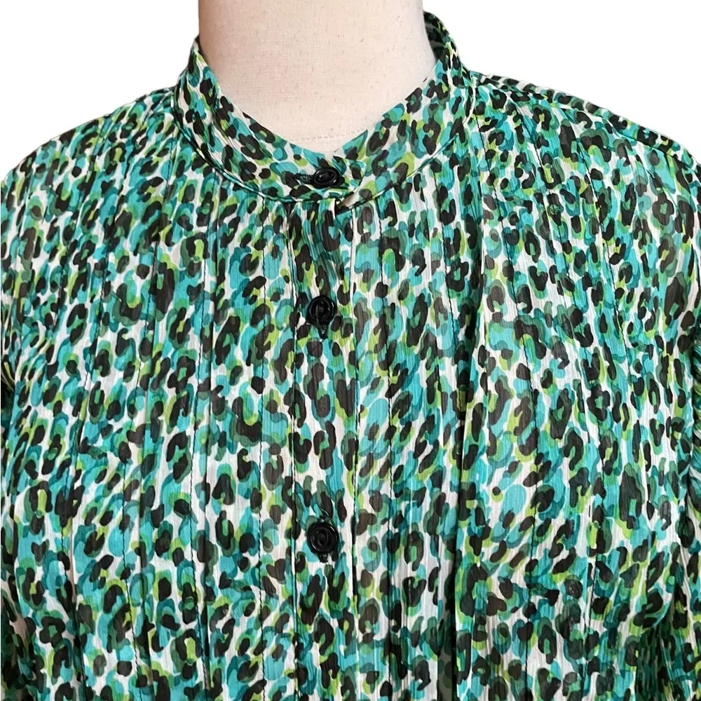 Larsen Gray Semi-Sheer,‎ Button Down Blouse