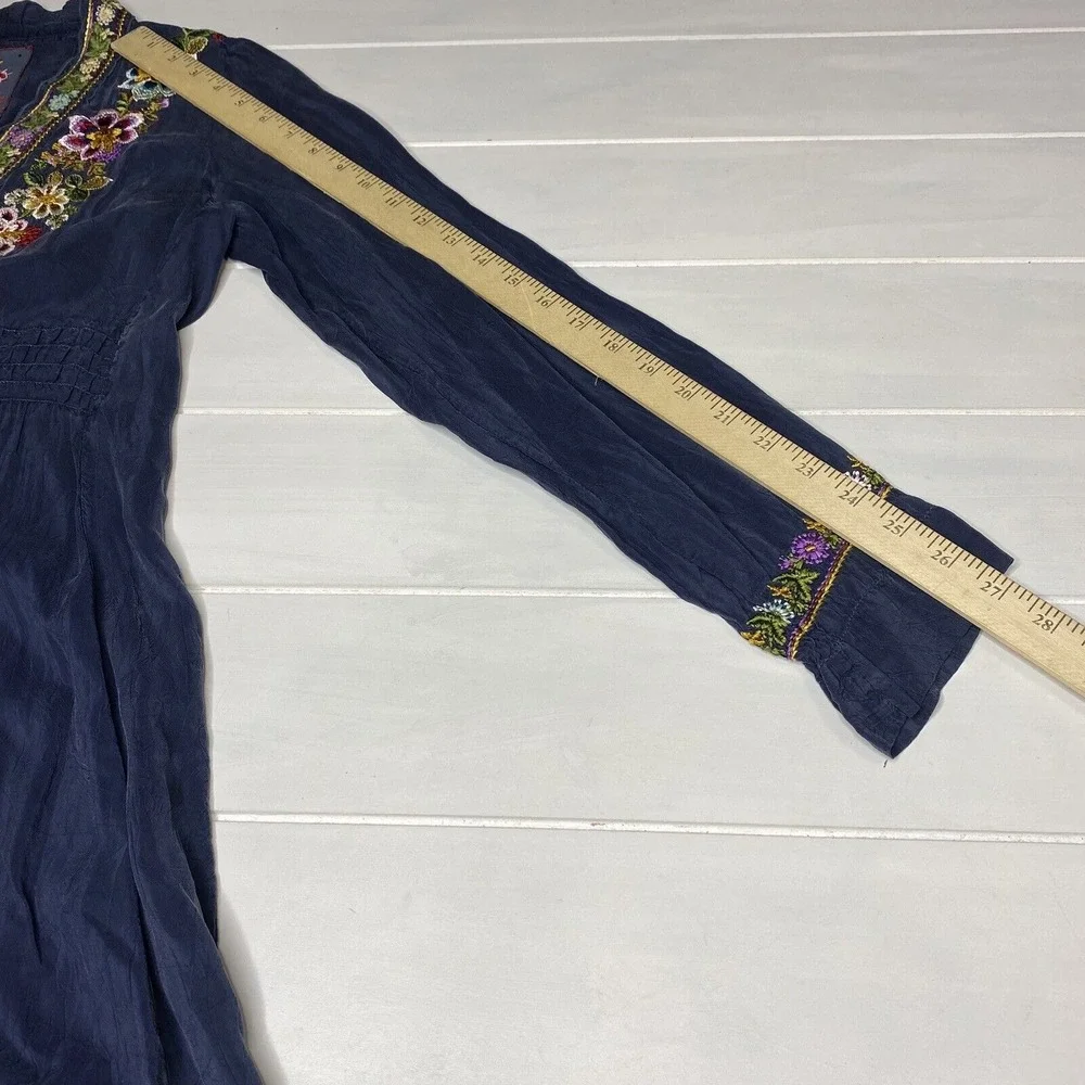 Johnny Was Navy Embroidered Dress Long Sleeve V‎ Neck Women's Size XS
