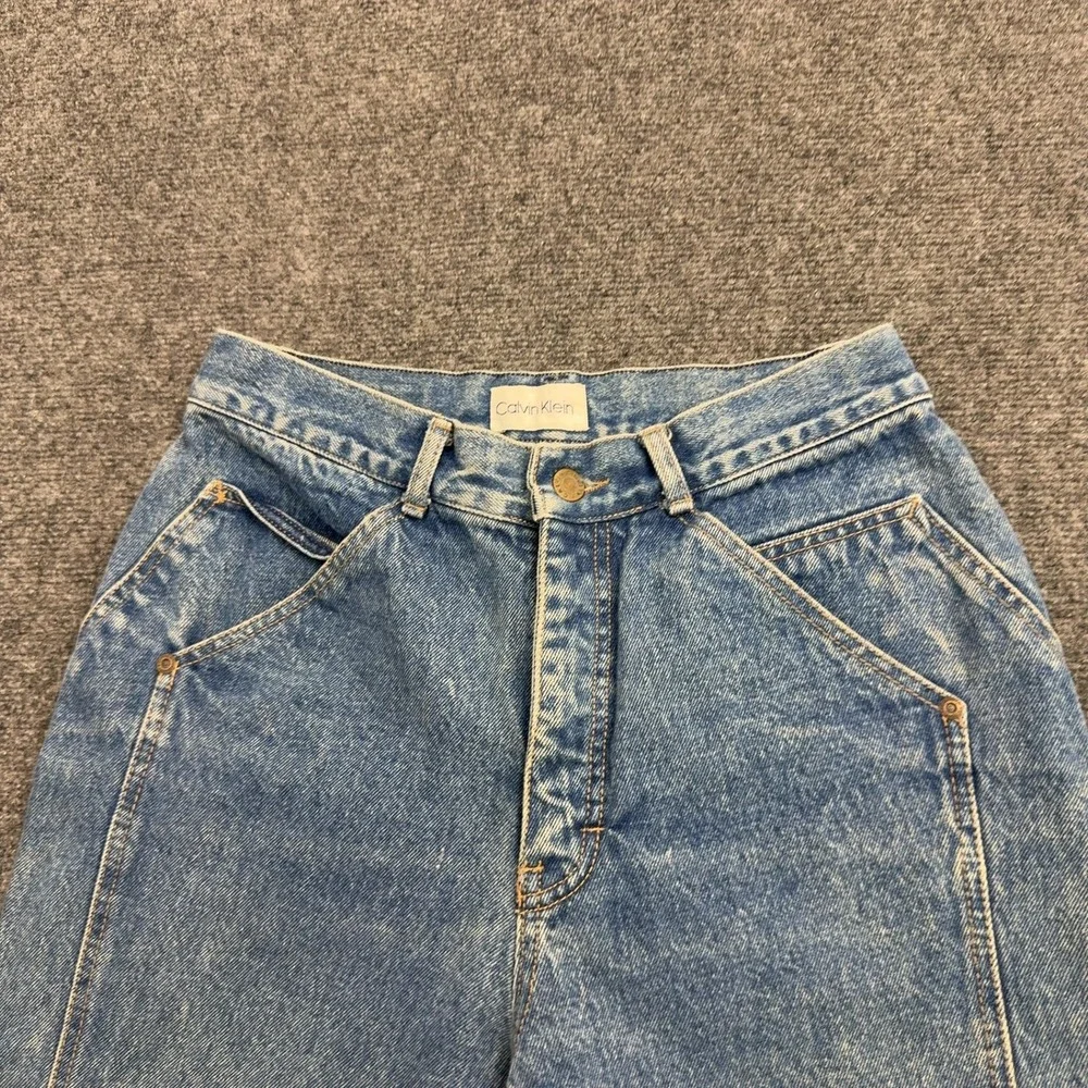 Calvin Klein waist flat
