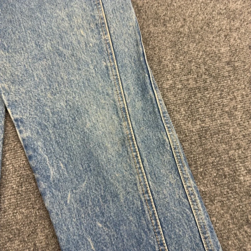 Calvin Klein waist flat