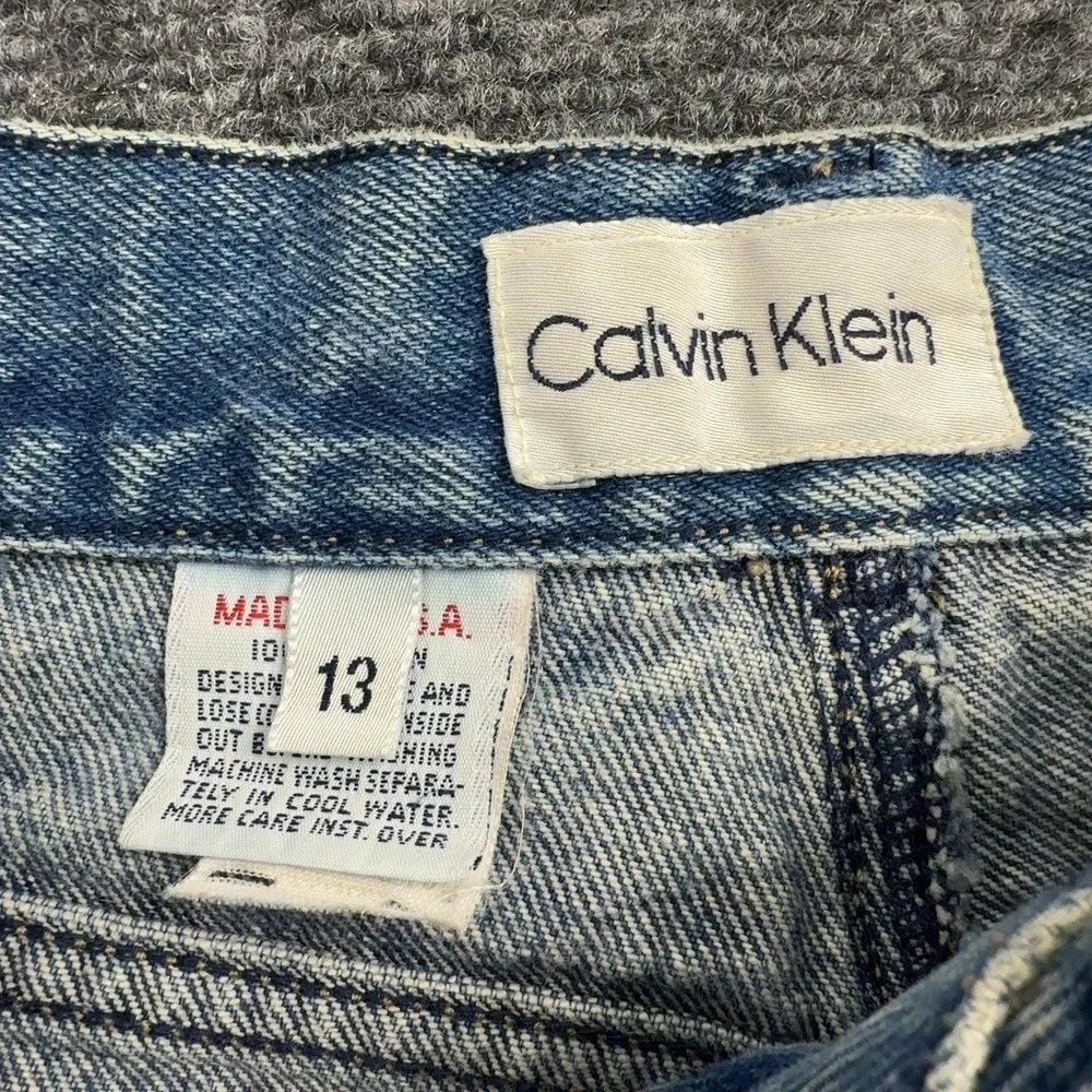 Calvin Klein waist flat