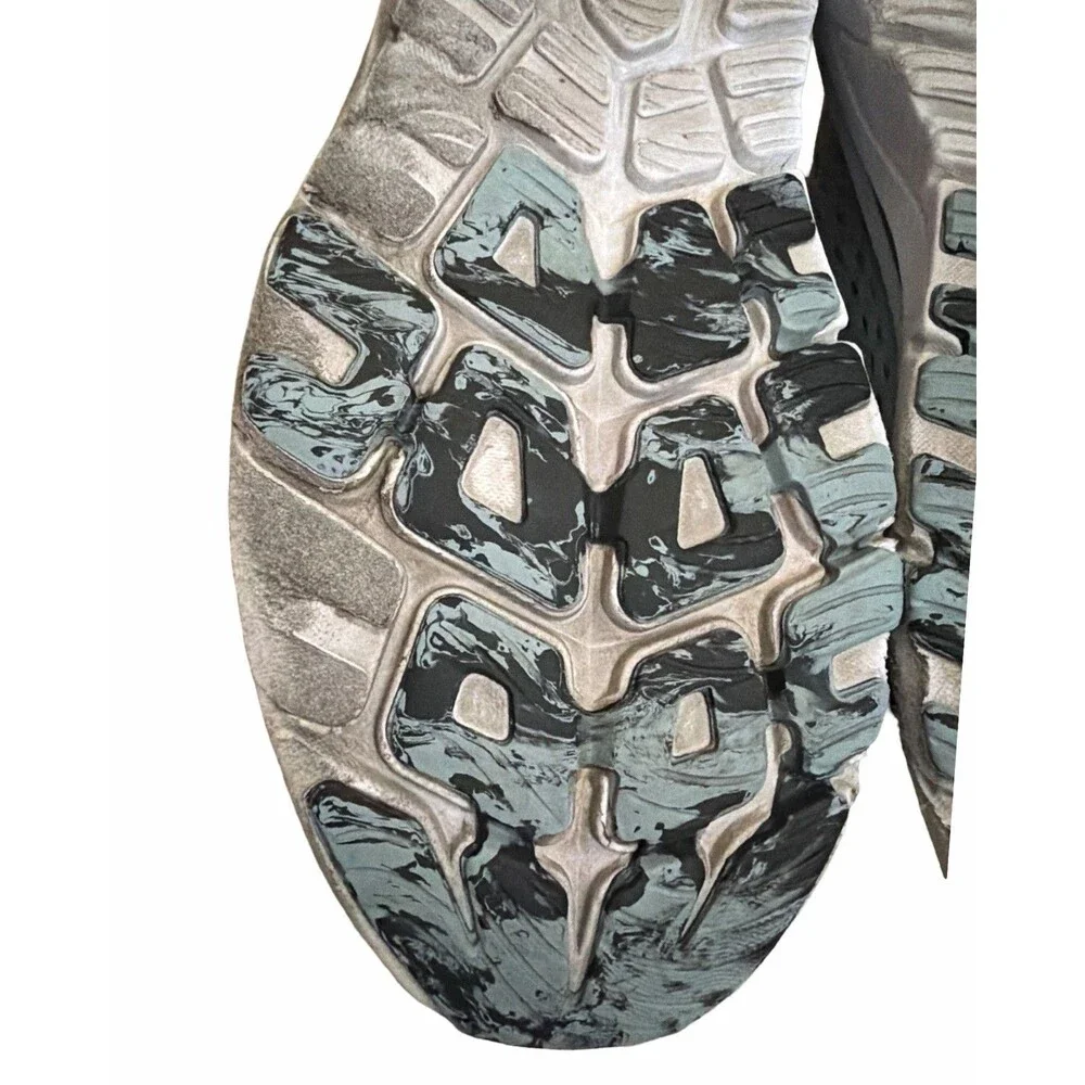 Hoka One One he hoka