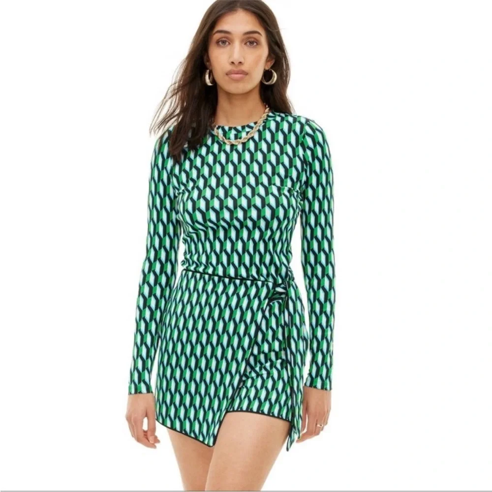 Diane Von Furstenberg Green and Black Patterned‎ Skirt