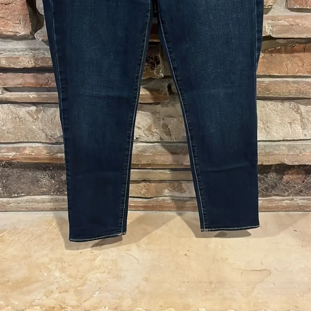 American Eagle Dark Wash Straight Leg Stretch Denim Jeans
