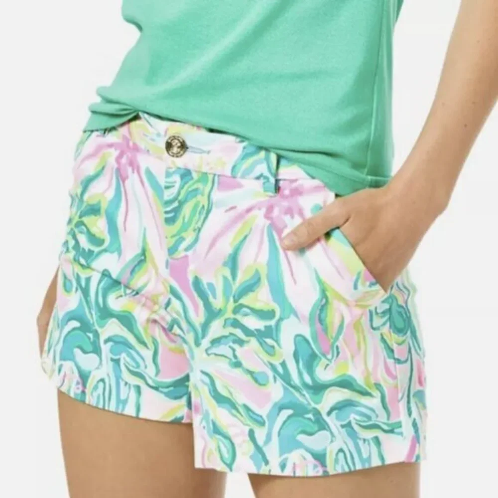 Lilly Pulitzer Callahan Shorts in One in A Melon Tropical Print Size 2