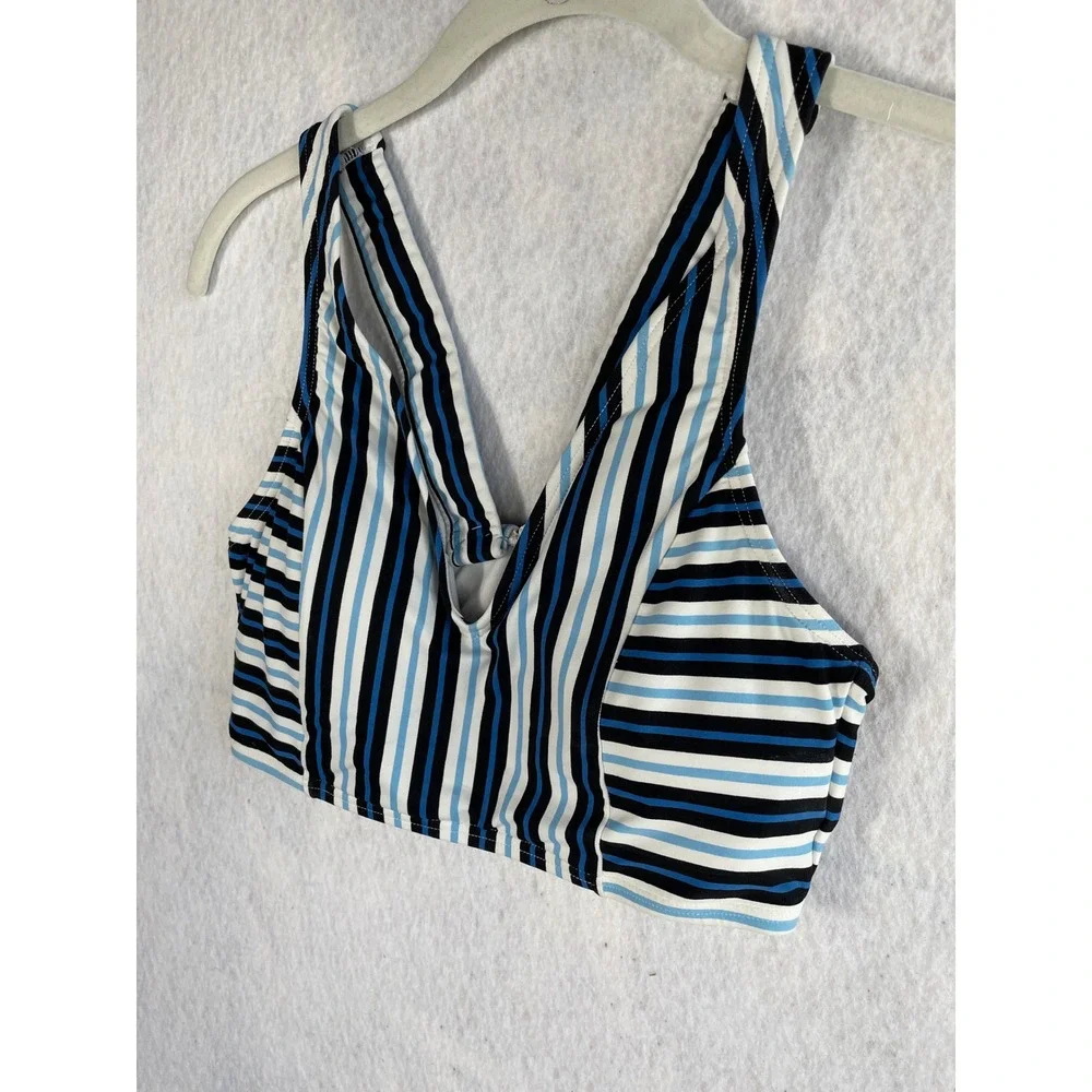 Michael Kors good directional nylon