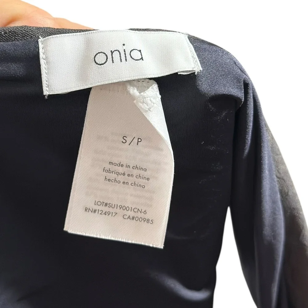 Onia feline texture
