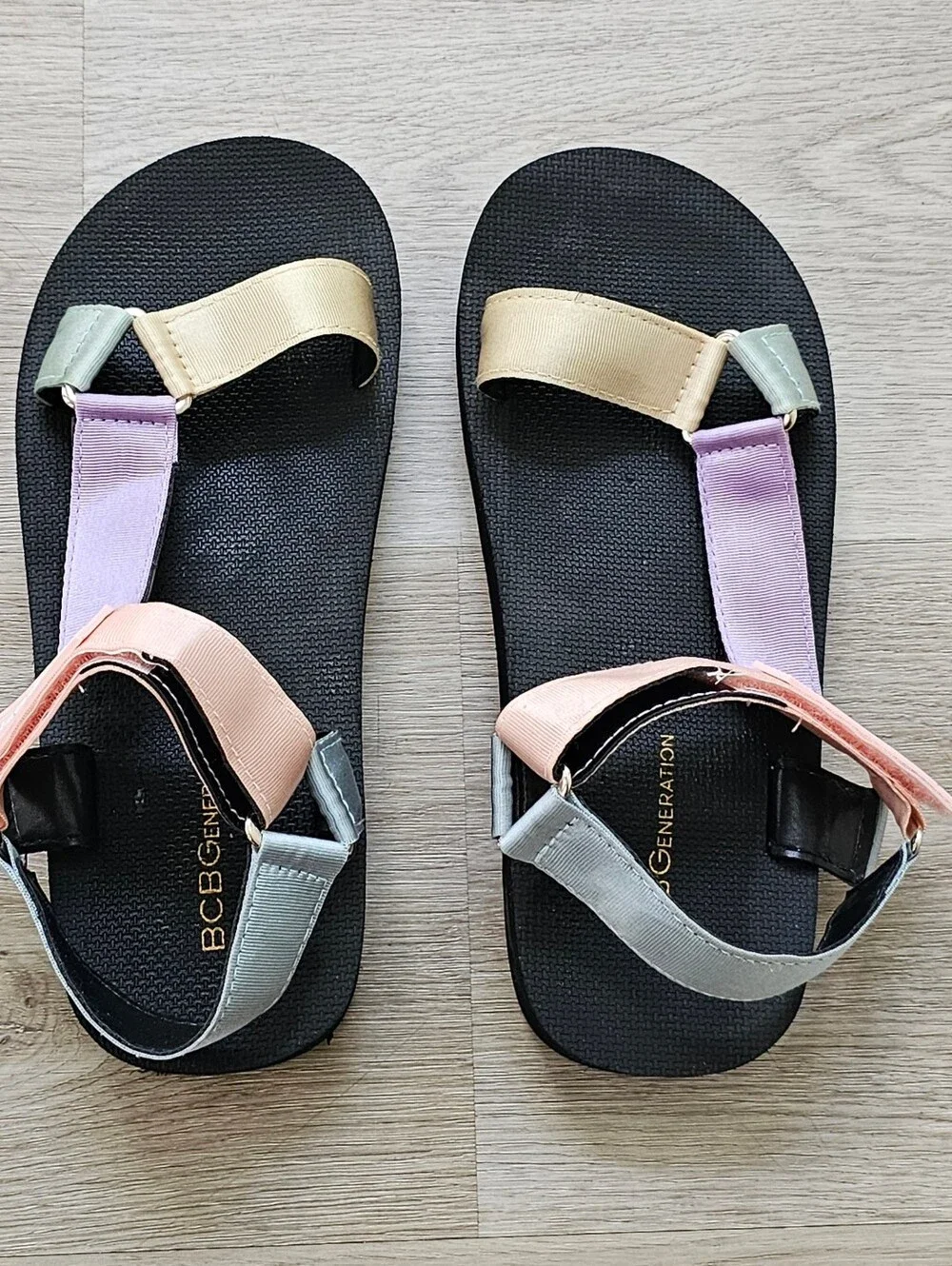 BCBGeneration Colorblock Sport Sandals Women’s Size 7 Pastel Strappy