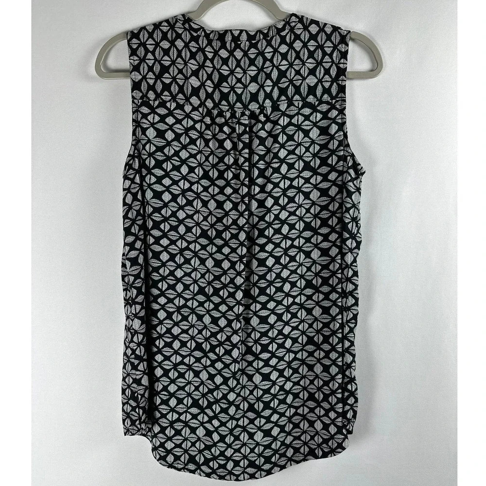 Liz Claiborne liz claiborne