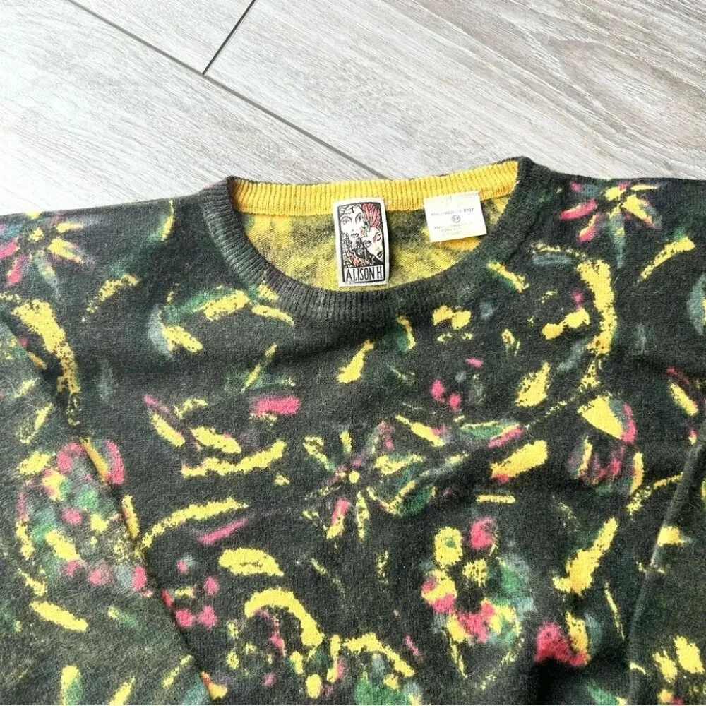 Vintage Alison H. 80s Art Print Wool Angora Blend Sweater Made in Hong Kong