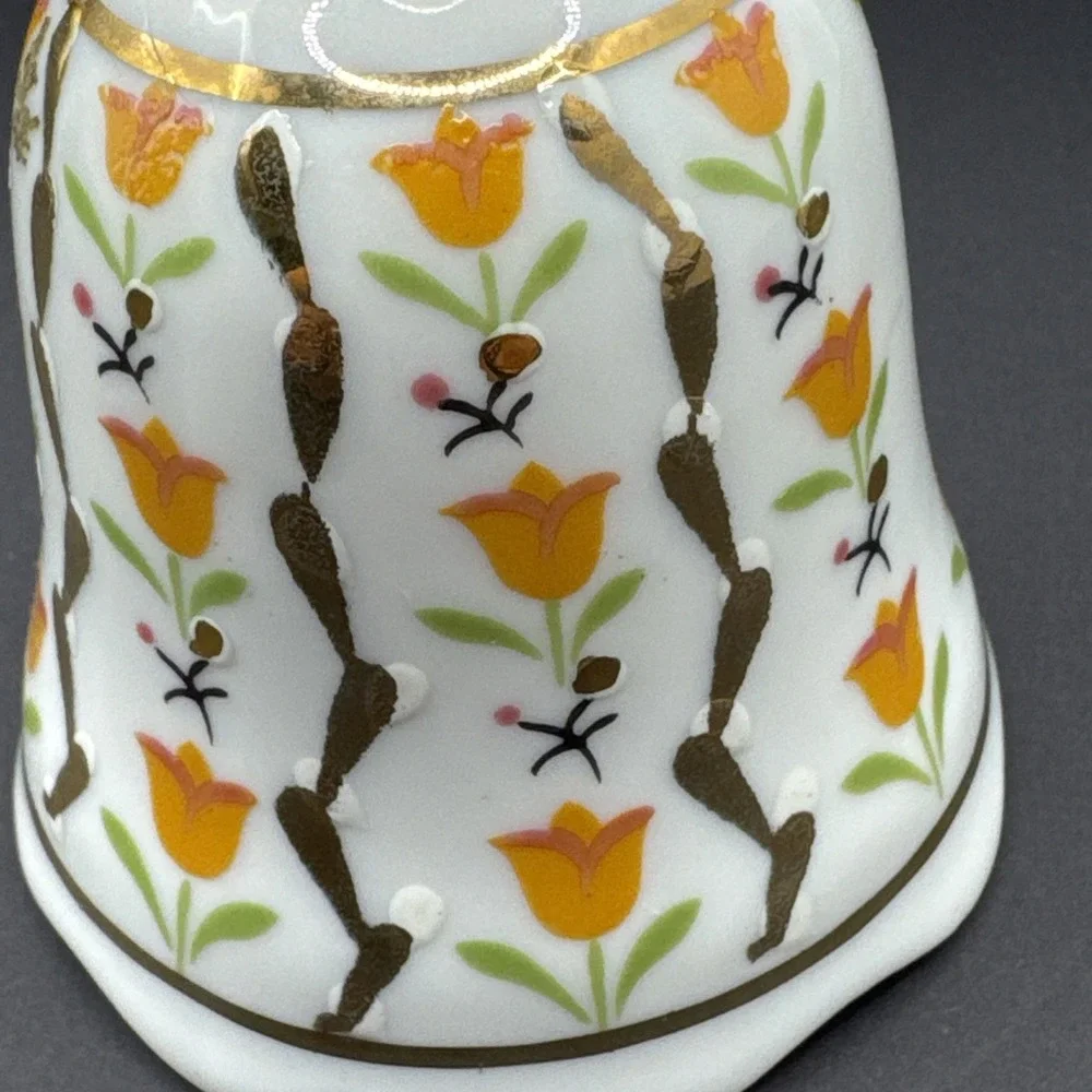 Enesco yellow flowers