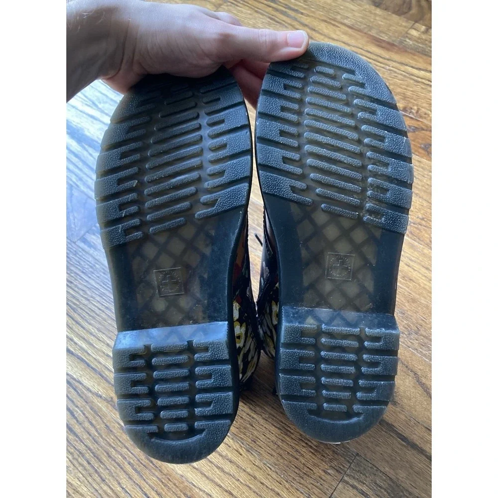 Dr. Martens size us