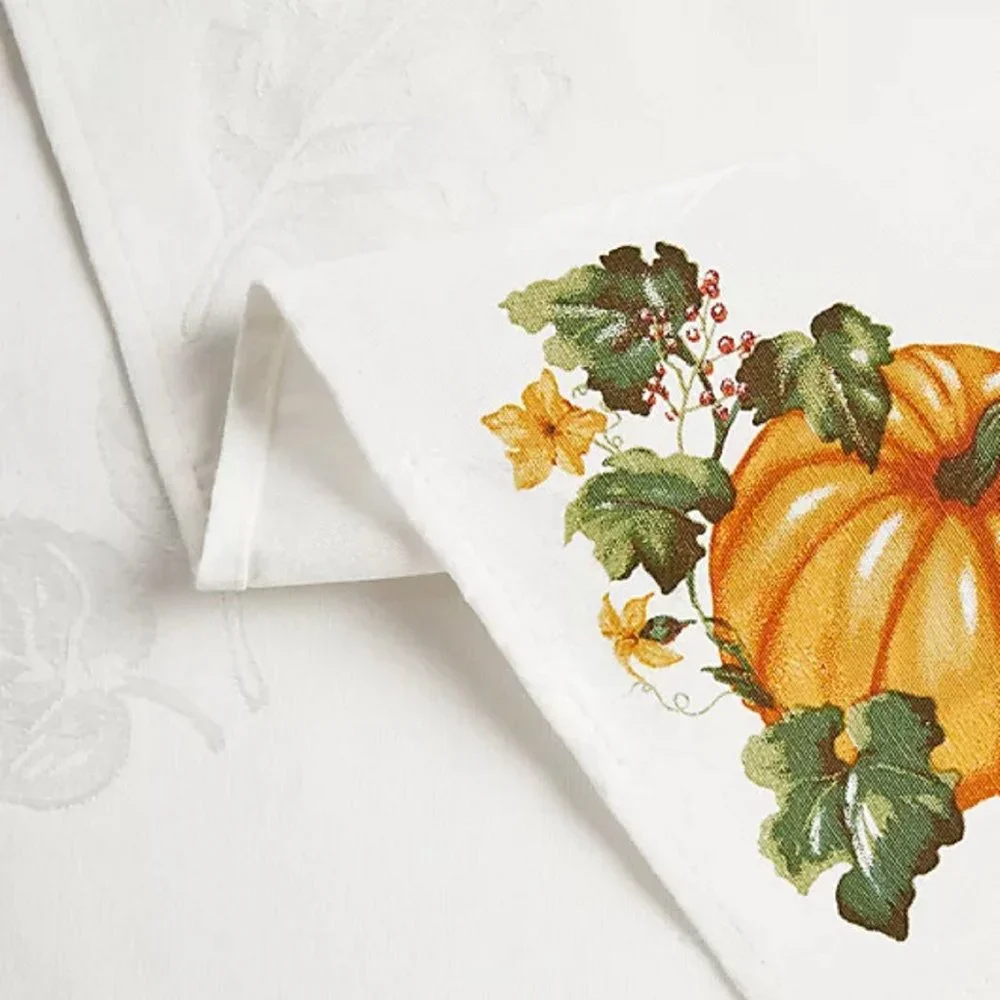 Town & Country Living autumn retail that