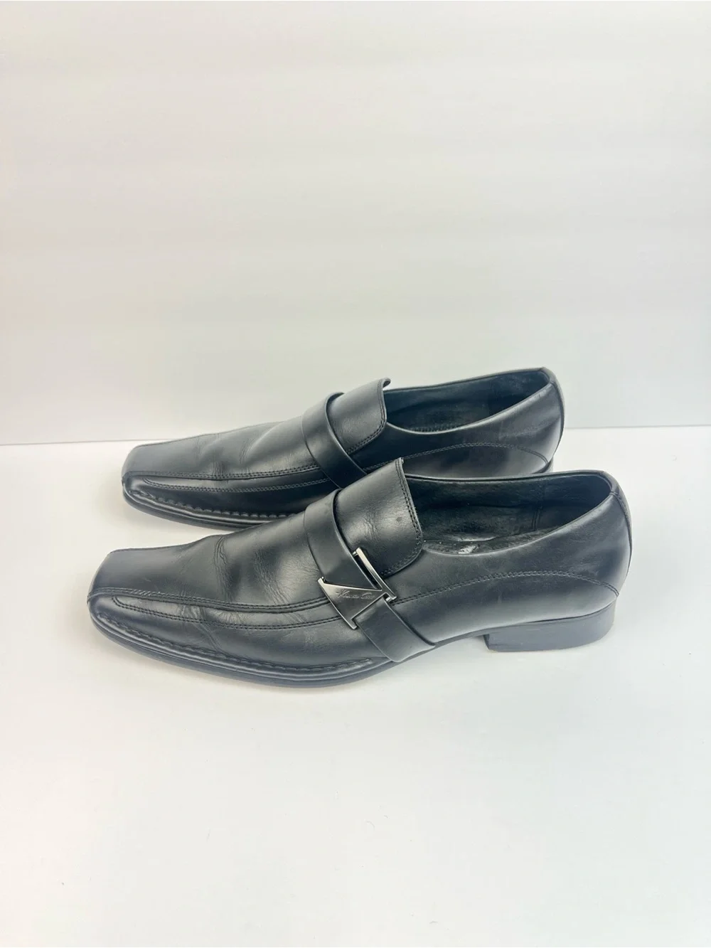 Kenneth Cole New York polished black