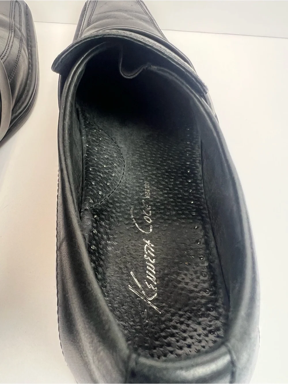 Kenneth Cole New York polished black