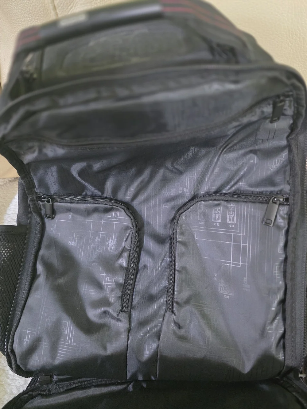 OGIO durable black