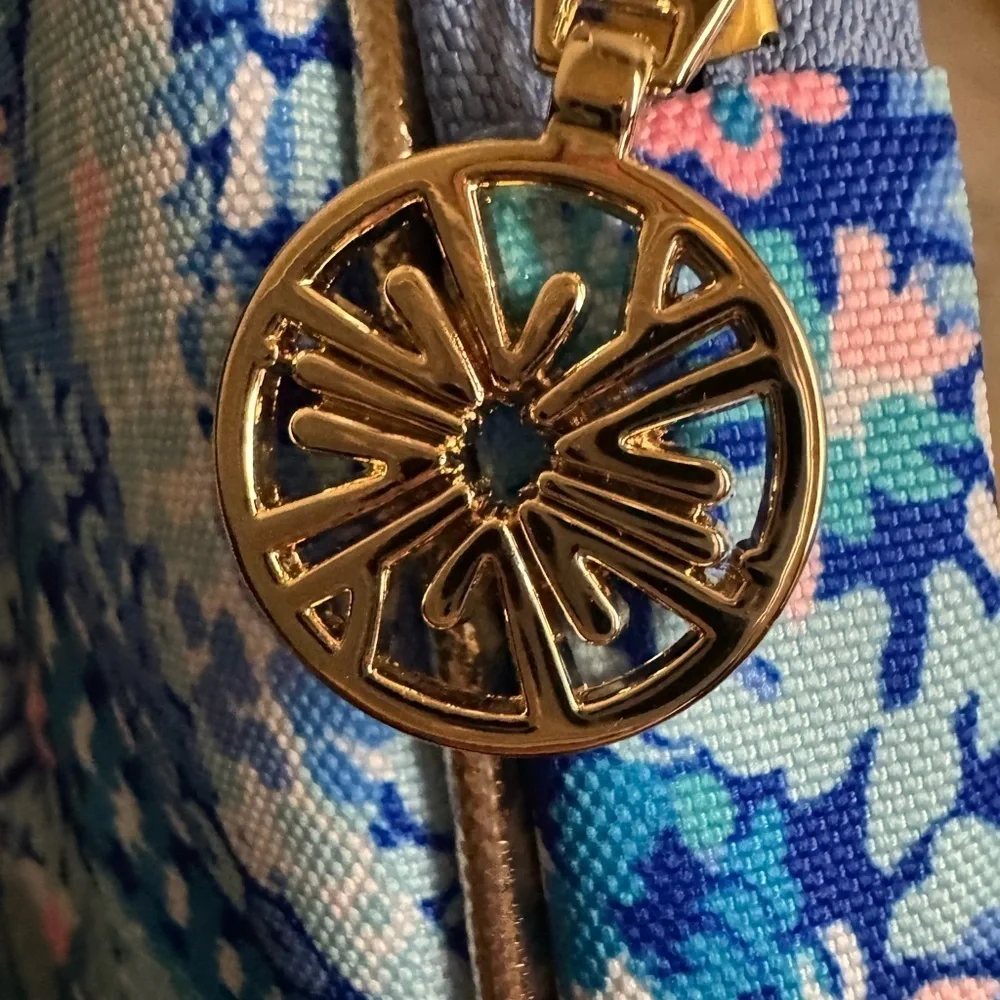 Lilly Pulitzer discover vibrant