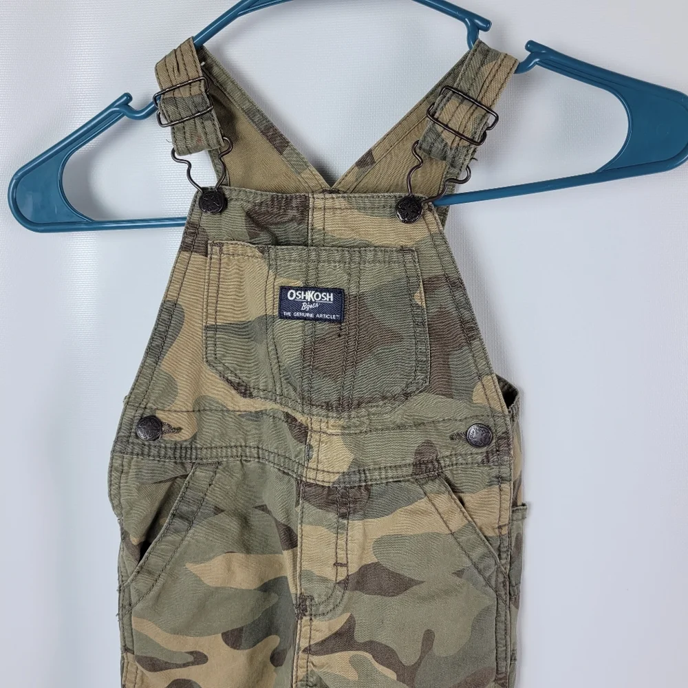 OshKosh Bgosh Camo 100% Cotton Overalls Boys Sz 18m Like New