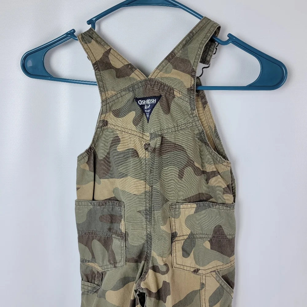 OshKosh Bgosh Camo 100% Cotton Overalls Boys Sz 18m Like New