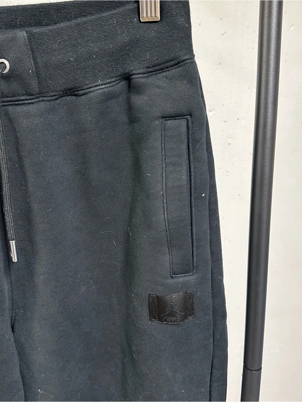 Jordan comfortable black