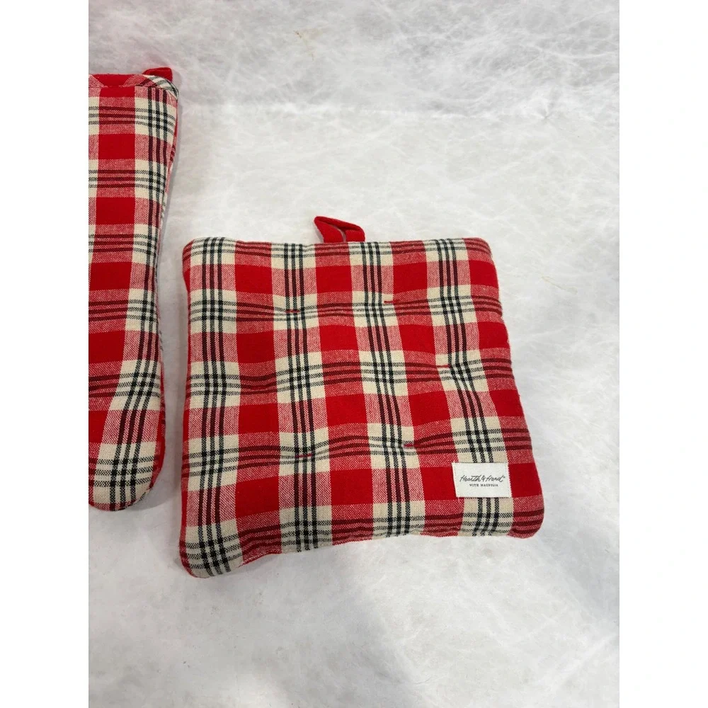 Hearth & Hand Magnolia Red Plaid Oven Mitt and Pot Holder Set Kitchen Farmhouse