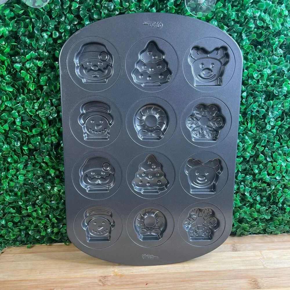 Wilton Cookie Pan Mold Christmas 12 Cavity 12 Designs Holiday Baking Santa Snow