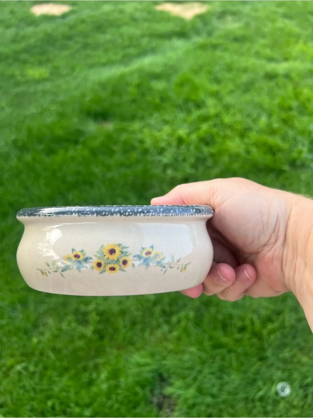 Cream Sunflower Ceramic Serving Bowl by