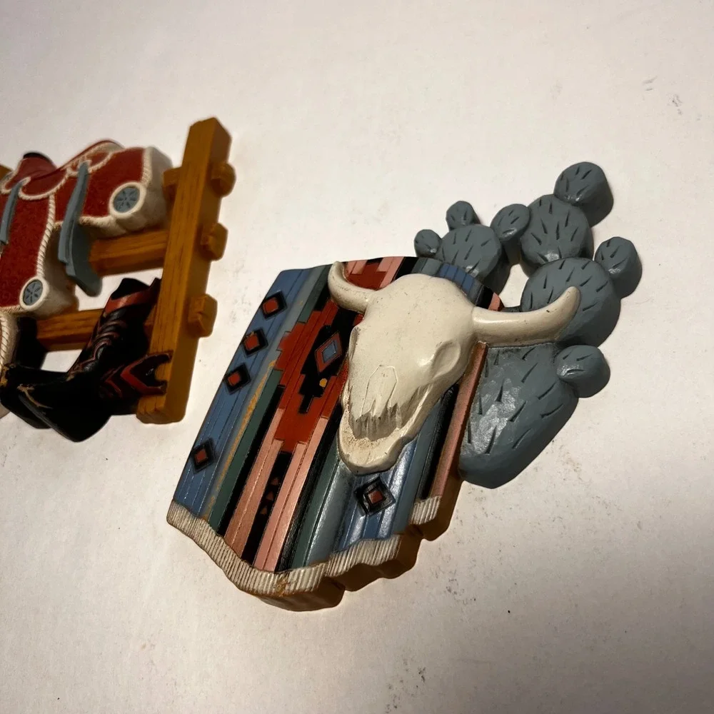 VTG Burwood Home Interiors Western Wall Plaques Set 3 Cowboy Boot Saddle 3344