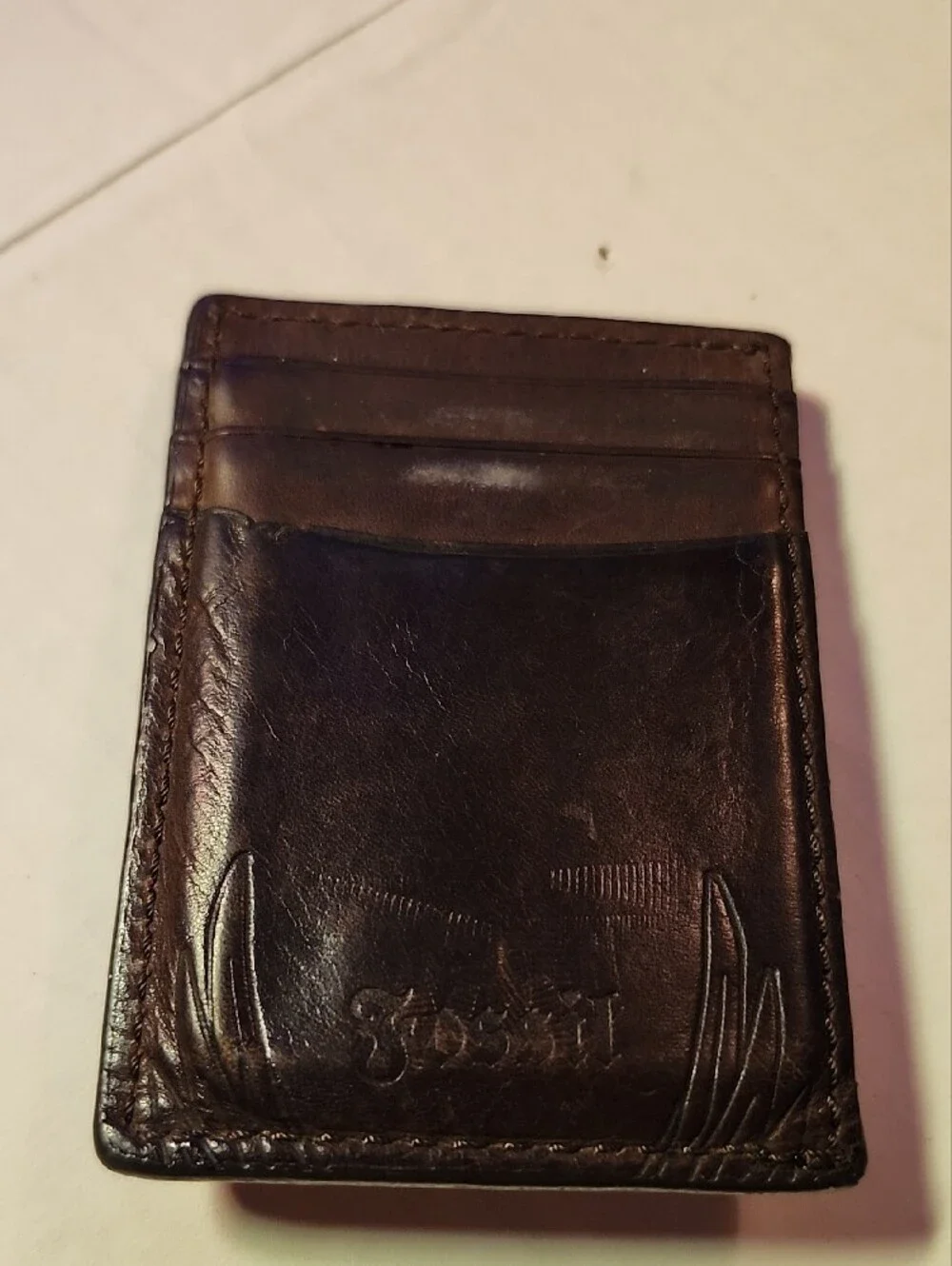 Fossil wallet style