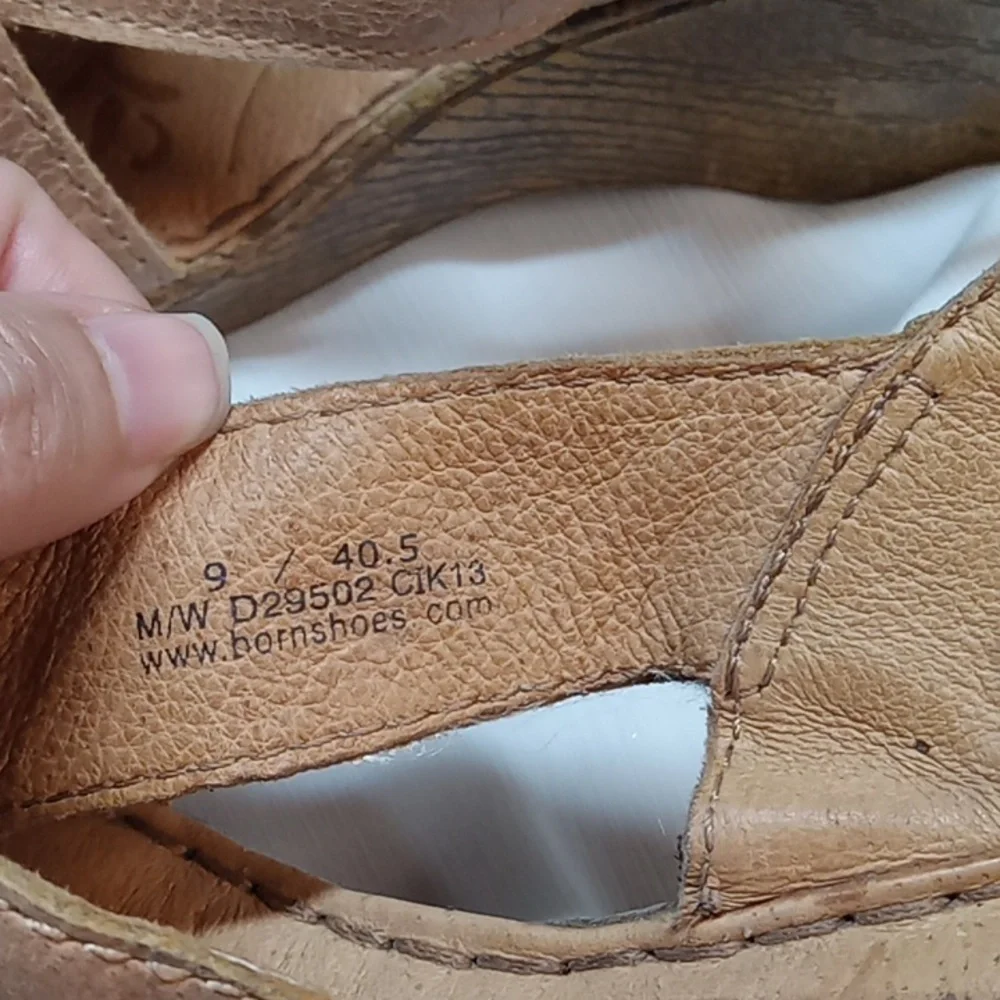 Born tan leather