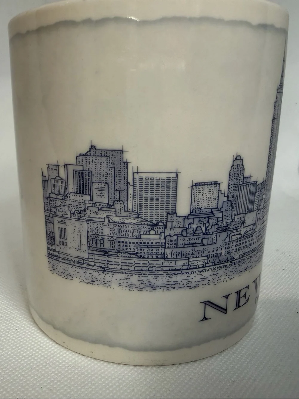 Starbucks Coffee Tea 18oz Mug Cup New York The Big Apple 18oz 2012 Architecture