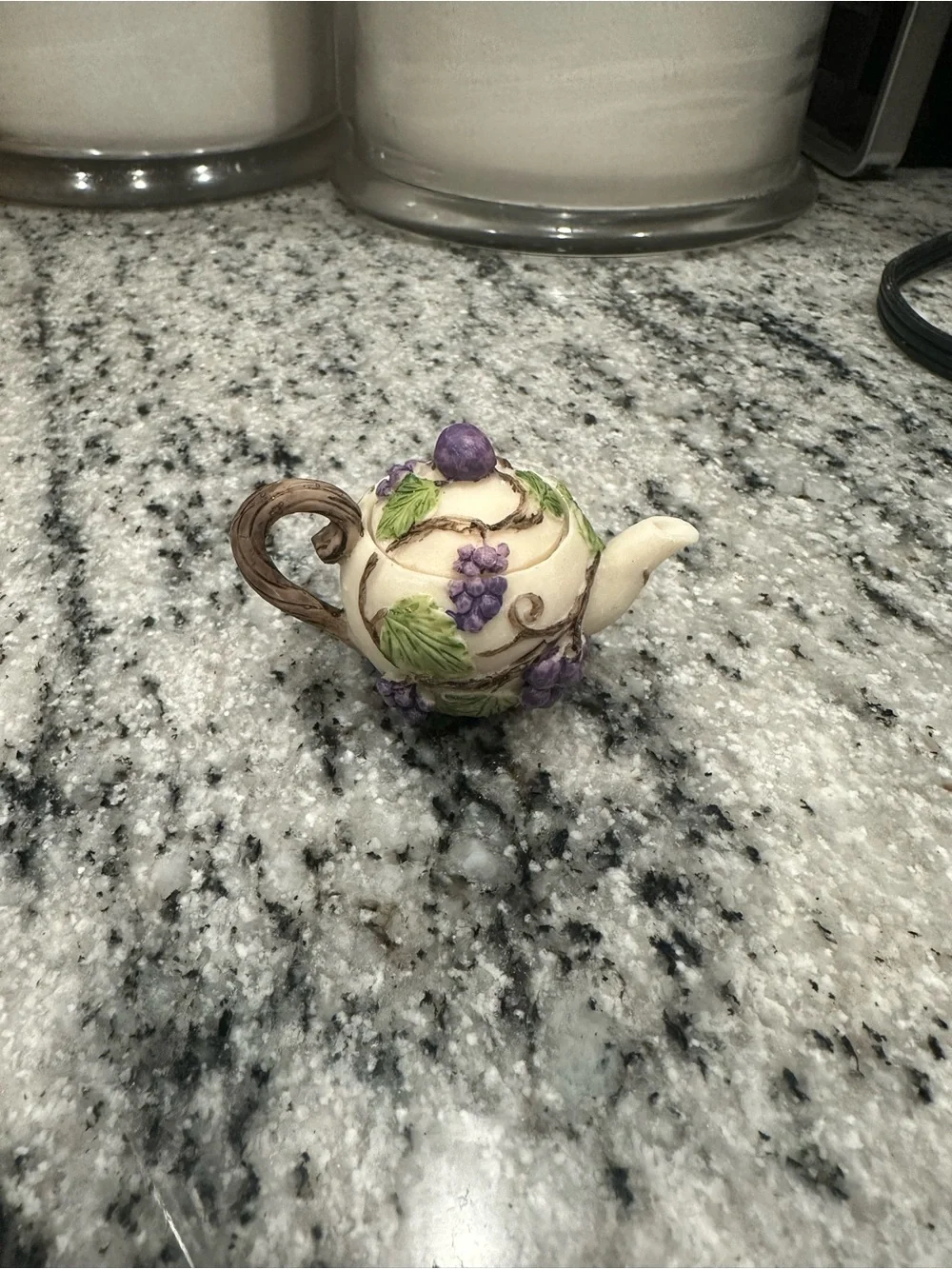 Decorative Grape Vine Mini Tea Set