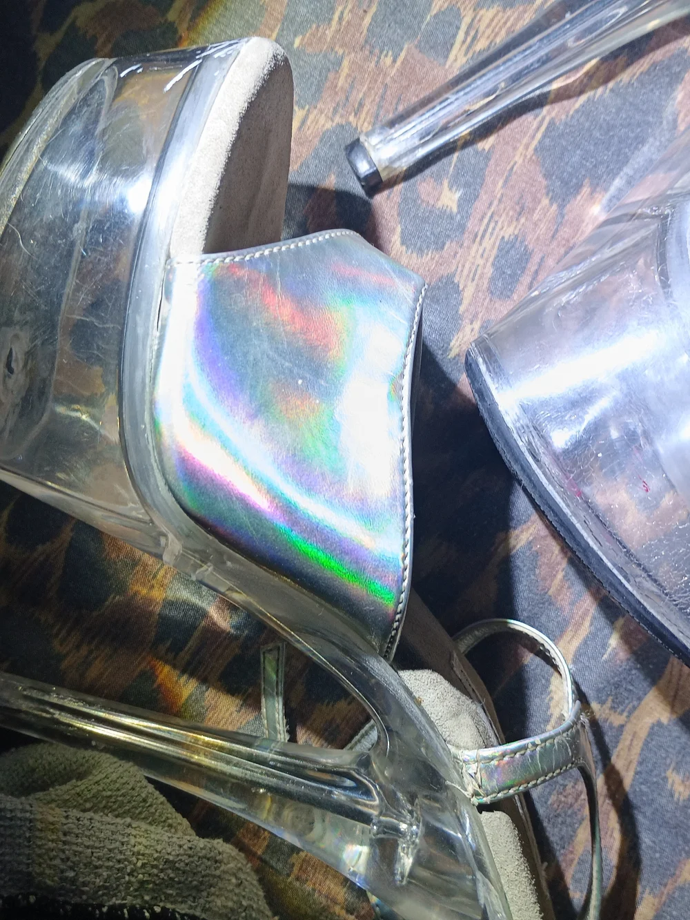 Delicious metallic 💿 space
