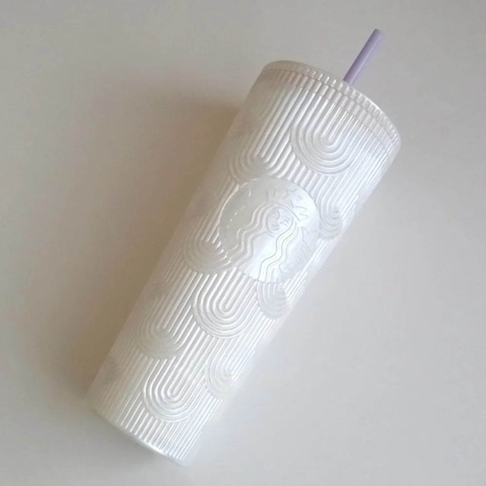 Beautiful Starbucks Pearl White Mermaid Scale Cold Cup 24 oz. Tumbler with Straw