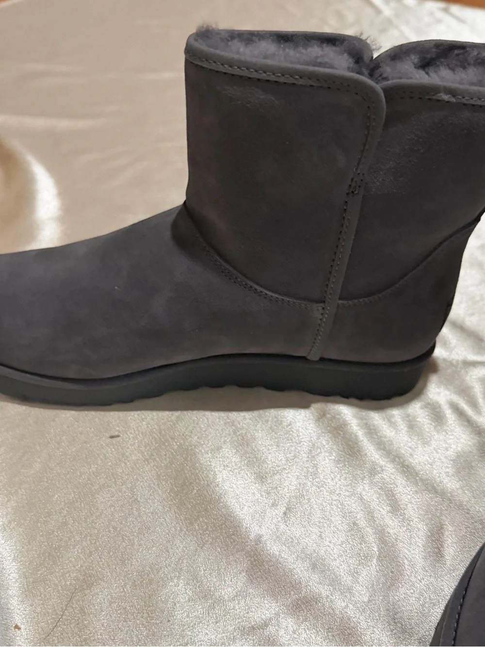 UGG Grey Cory II Shearling Lined Ankle Booties Boots Size 10M new W/ Box