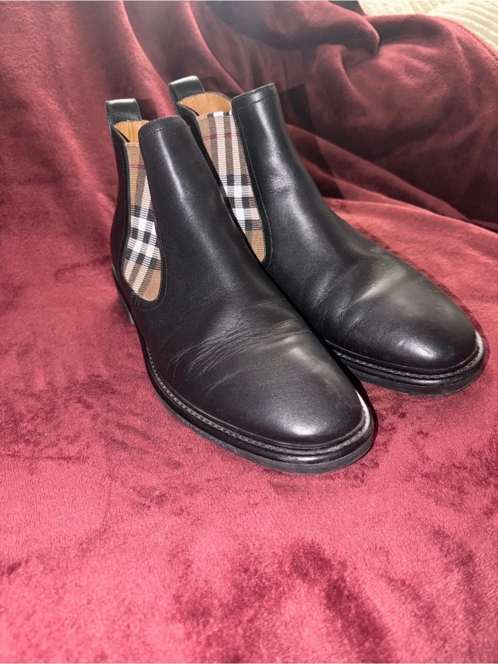 Burberry sleek black