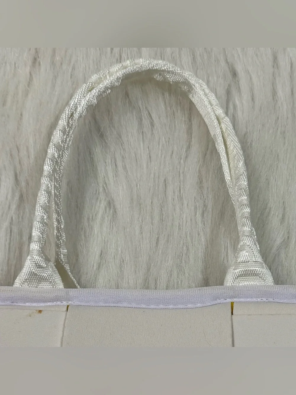 Popups Small Neoprene Tote Bag Lightweight Interior Pocket Soft White Yellow NEW