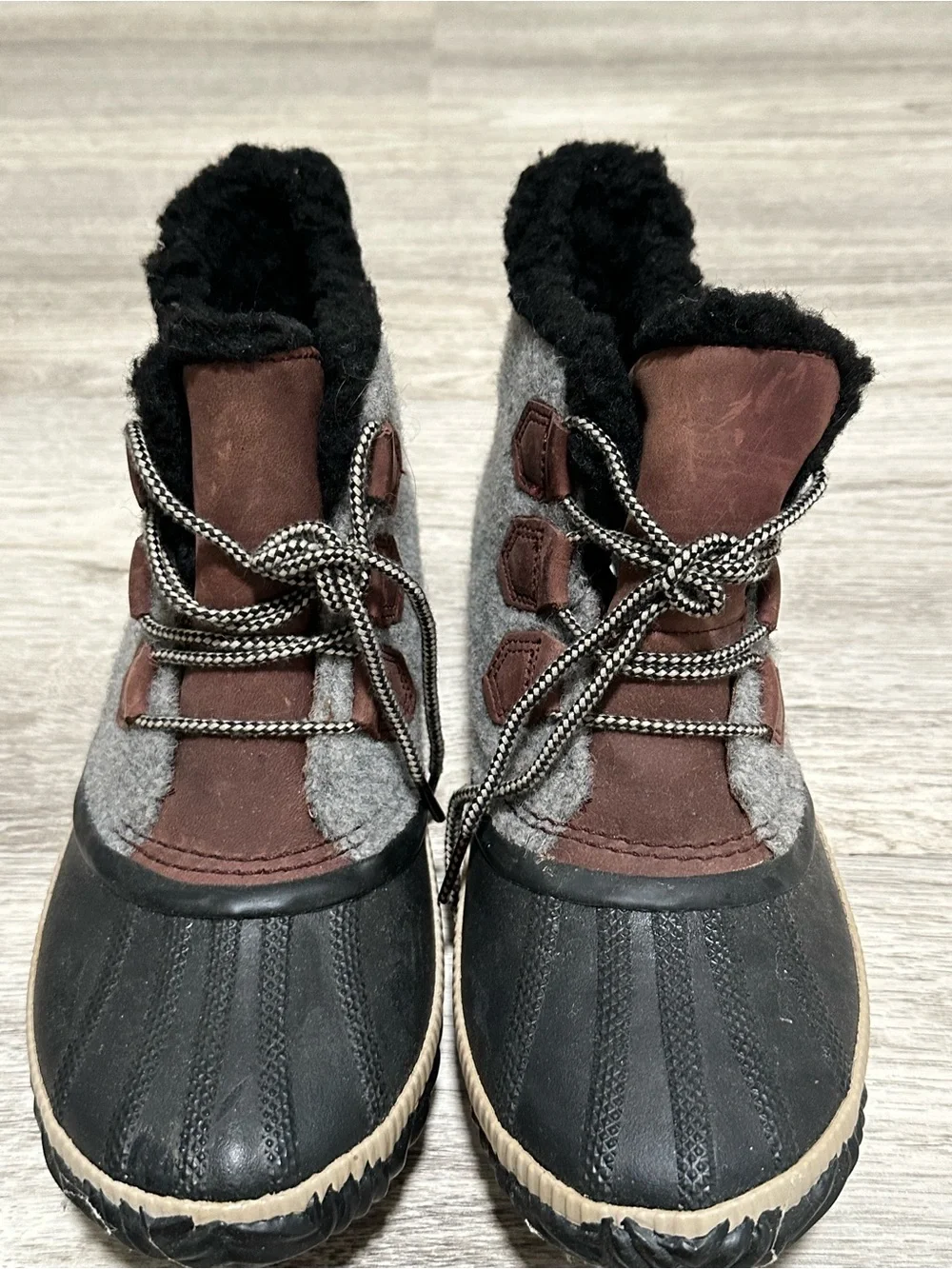 SOREL Waterproof Felt Duck Boots Women’s 9.5 Gray Brown Faux Fur