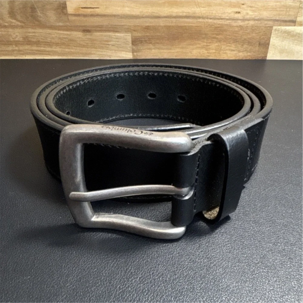 Columbia Men's Black Leather Adjustable 1.5 